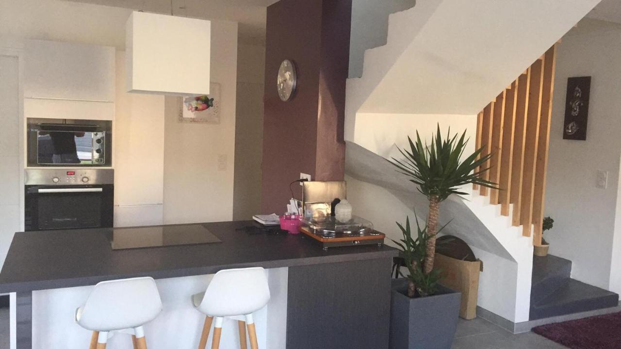 Agreable Maison Moderne Le Hezo ภายนอก รูปภาพ
